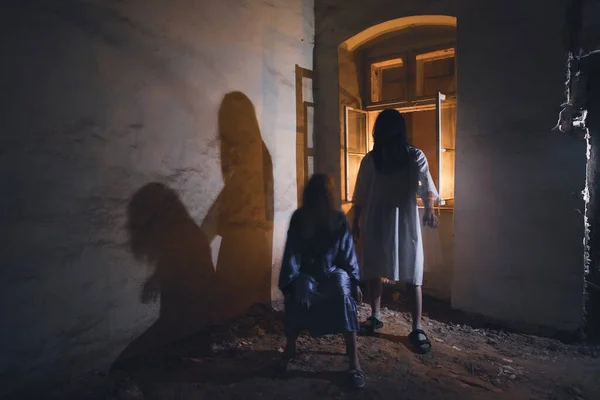 Ghosts Abandoned Haunted House Horror Scene Scary Spirit Couple Halloween — 图库照片