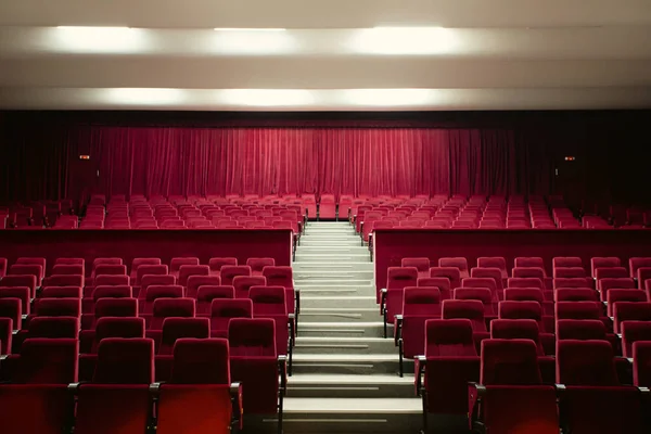 Empty Cinema Hall Red Seats Amd Stage Movie Theatre — Photo