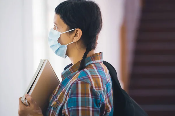 Student Face Mask Back College University Coronavirus Concept — Stock Photo, Image