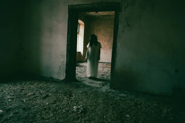 Ghost Abandoned Haunted House Horror Scene Scary Spirit Woman Halloween — Stockfoto