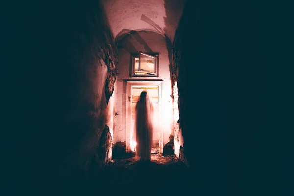 Ghost Abandoned Haunted House Horror Scene Scary Spirit Woman Halloween — Stock fotografie