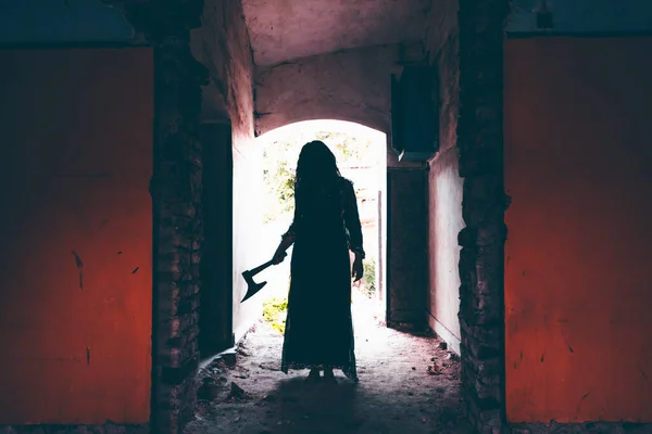 Ghost Abandoned Haunted House Horror Scene Spooky Silhouette Holding Old — Foto de Stock