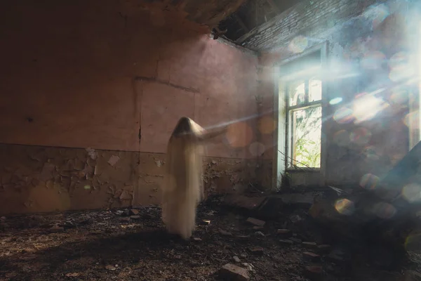 Fantasma Una Casa Abbandonata Infestata Scena Orrore Dello Spirito Spaventoso — Foto Stock