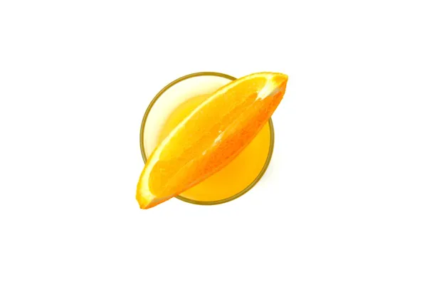 Un vaso de jugo de naranja sobre fondo blanco Imagen De Stock