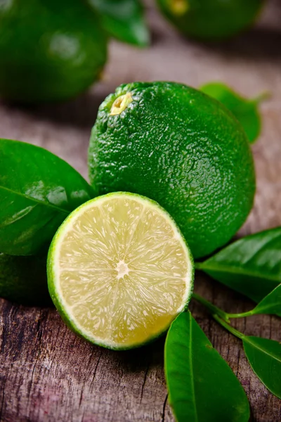 Fresh limes — Stock Photo, Image