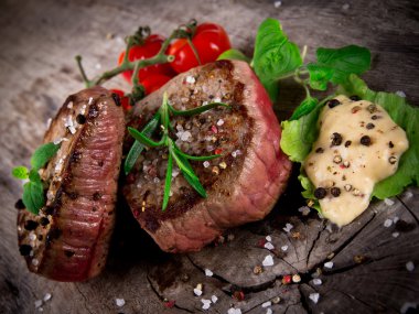 Orta barbekü ızgara biftek