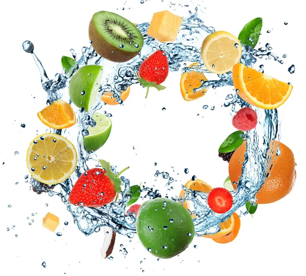 Fruit op water ring — Stockfoto