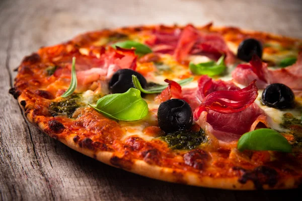 Gustosa pizza italiana — Foto Stock