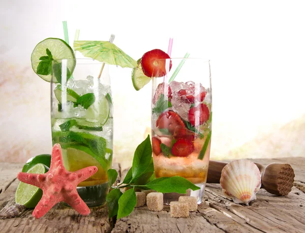 Koktajle mojito — Zdjęcie stockowe