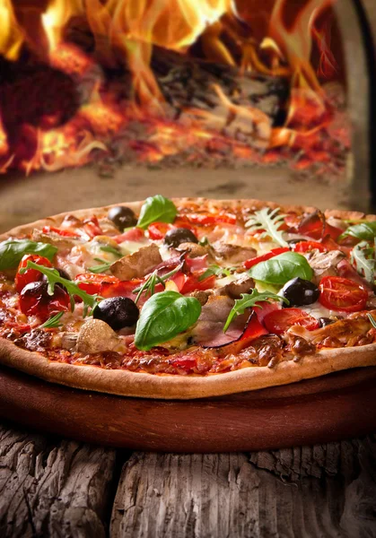 맛있는 이탈리아 피자 — 스톡 사진