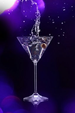 Martini içmek