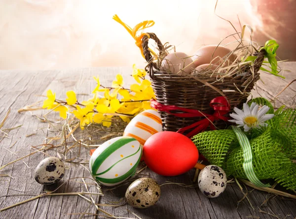 Coloridos huevos de Pascua — Foto de Stock