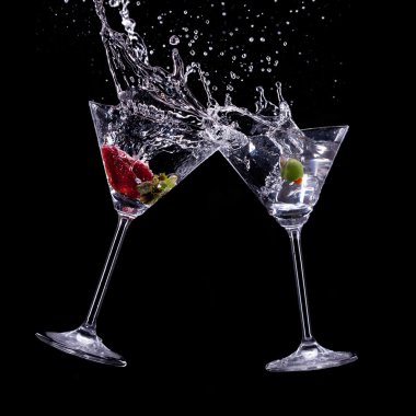 Martini içmek