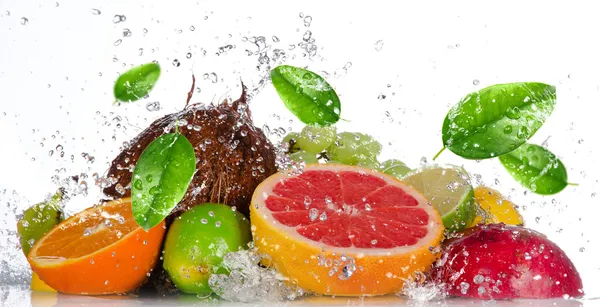 Fresh fruits with water splash — Stock Photo, Image