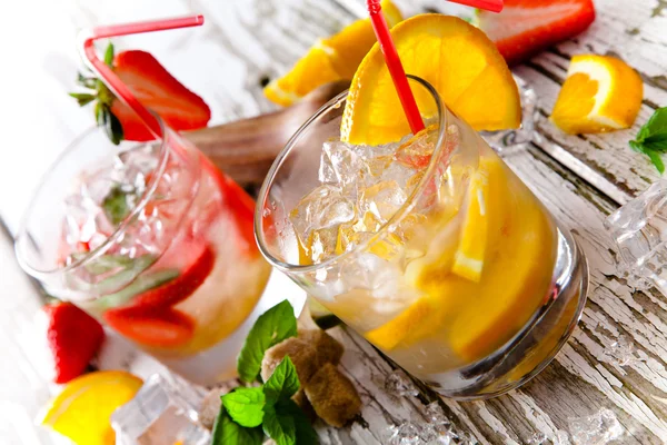 Summer drinks — Stock Photo, Image