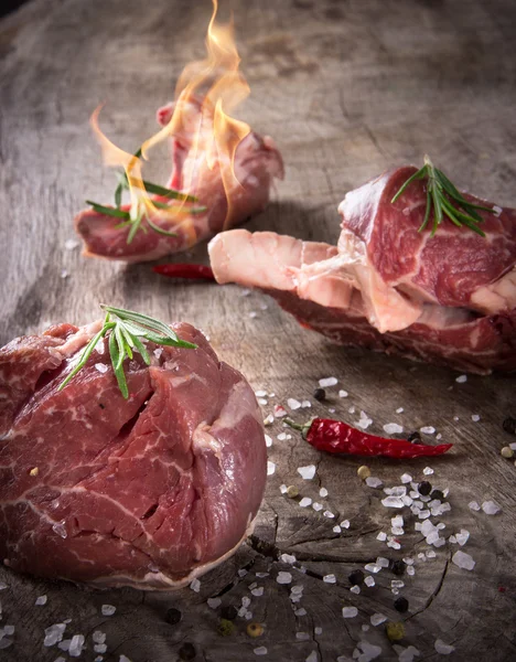 Carne de bovino crua Premium — Fotografia de Stock
