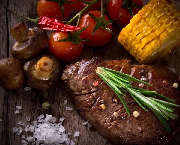 Leckeres Rindersteak — Stockfoto