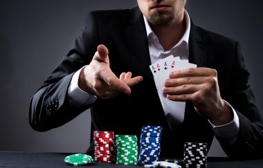 poker oyuncusu