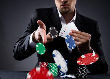 poker oyuncusu