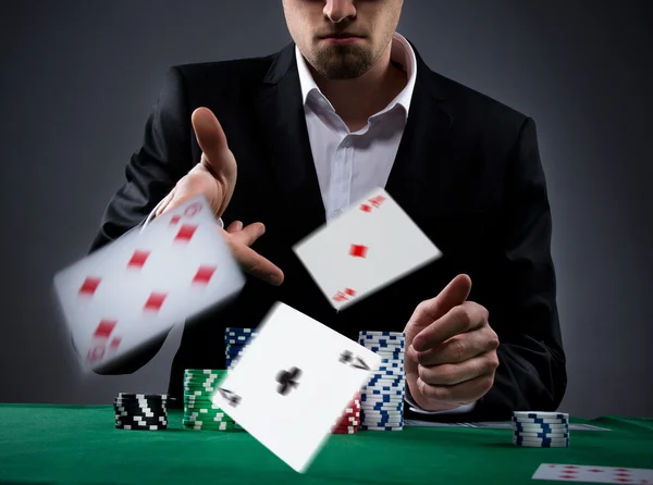 Jogador de poker — Fotografia de Stock