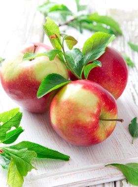 taze kırmızı elmalar