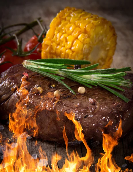 Delicious beef steak — Stock Photo, Image