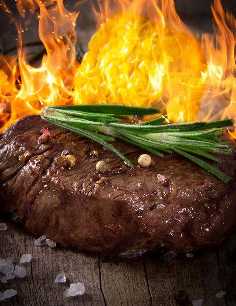 Delicioso filete de carne — Foto de Stock