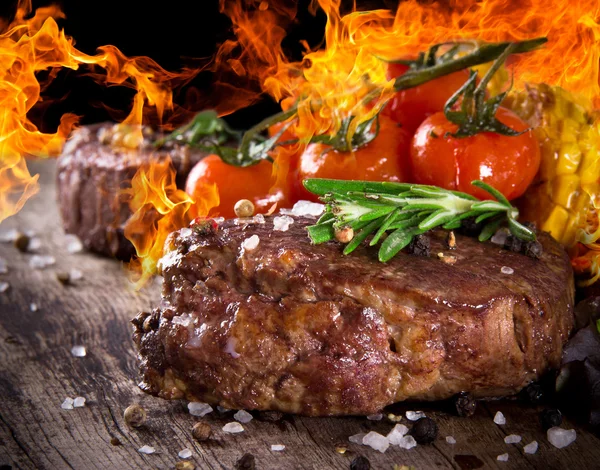 Delicious beef steak — Stock Photo, Image