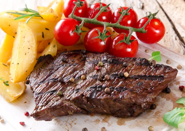 Delicious beef steak — Stock Photo, Image