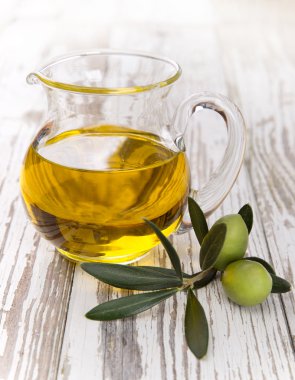 Zeytin yaprağı ile