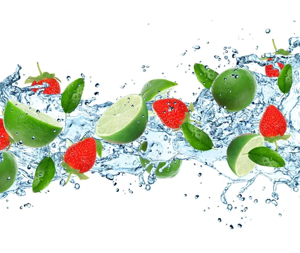 Fruit with splashing water — Stock Photo, Image