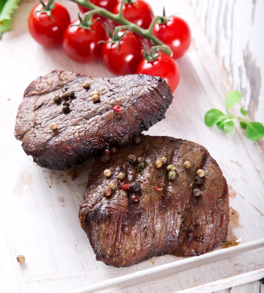 Délicieux steak de boeuf — Photo