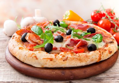 Lezzetli İtalyan pizzası