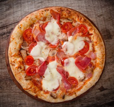 Lezzetli İtalyan pizzası