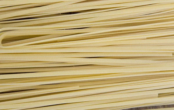 Пачка довгих спагеті — стокове фото