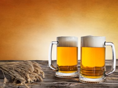 bir fıçı bira ile natürmort