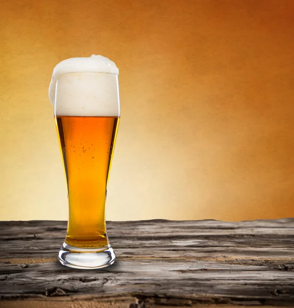 ドラフト ビールと静物 — ストック写真