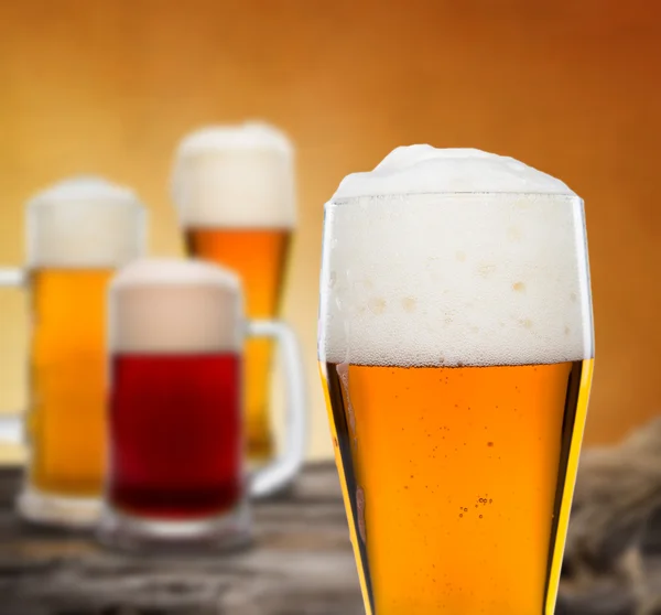 Келихи пива — стокове фото