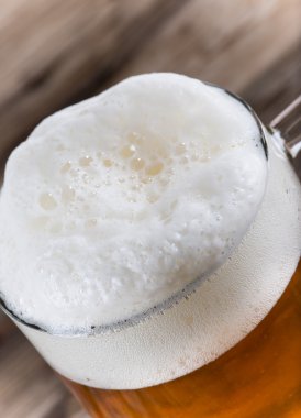 bir fıçı bira ile natürmort