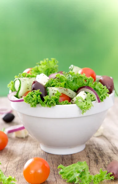 Свежий салат . — стоковое фото