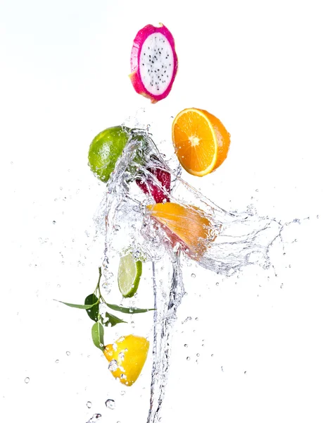 Groenten met water splash — Stockfoto