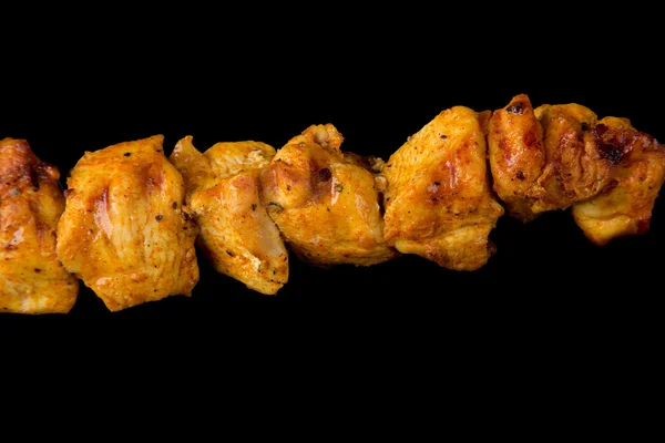 Tasty skewer pe fundal negru — Fotografie, imagine de stoc