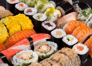 Japon deniz ürünleri sushi set.