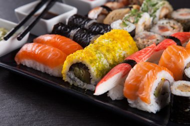Japon deniz ürünleri sushi set.