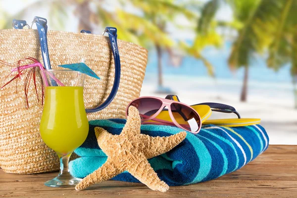 Nahaufnahme von Sommer-Accessoires. — Stockfoto