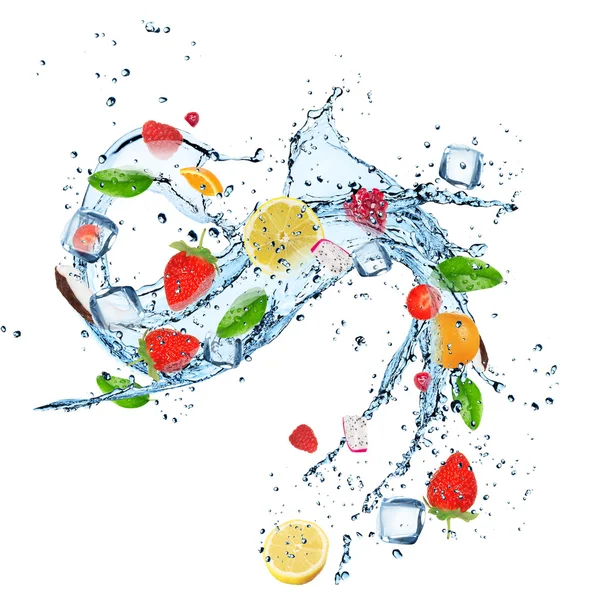 Čerstvé ovoce s stříkající vodě — Stock fotografie