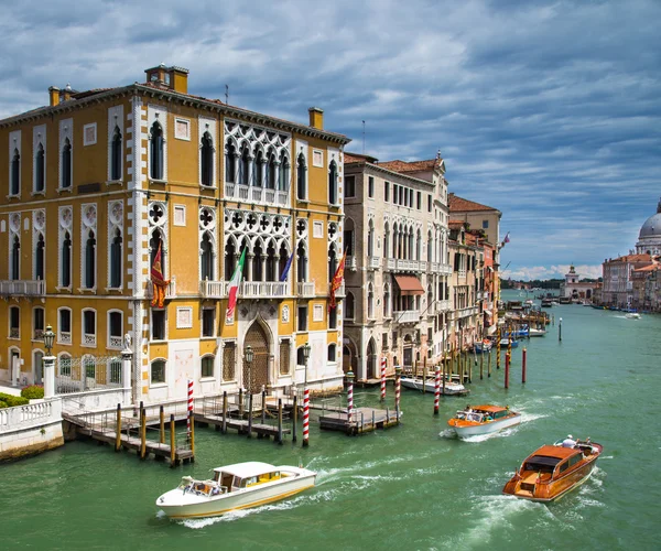 Grande Canal em Veneza. — Fotografia de Stock