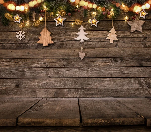 Decoración de Navidad sobre fondo de madera — Foto de Stock