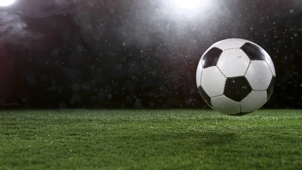 Close-up of Falling Soccer Ball — Stock Photo, Image
