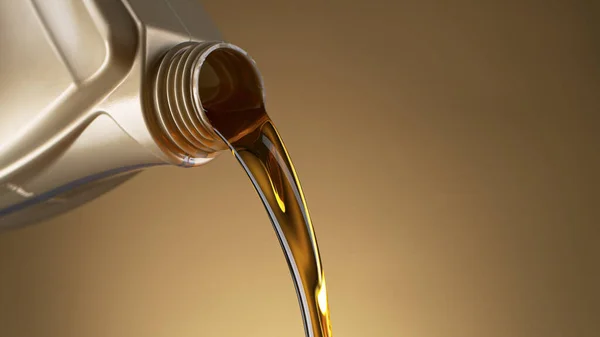 Olej nalewający z pojemnika z tworzywa sztucznego — Zdjęcie stockowe